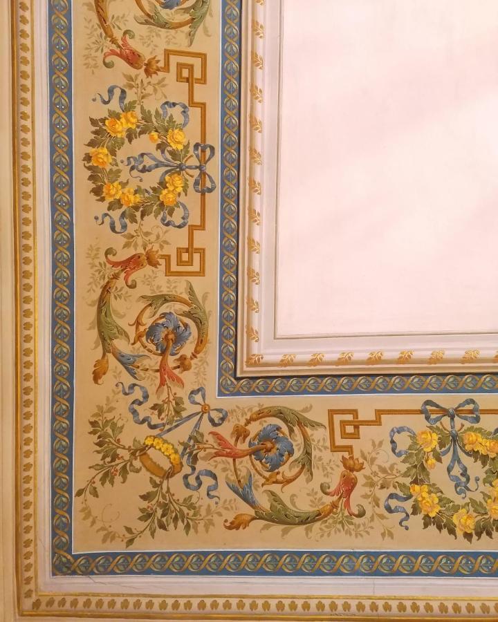 Palazzo Sismonda Bed & Breakfast Corneliano d'Alba Luaran gambar