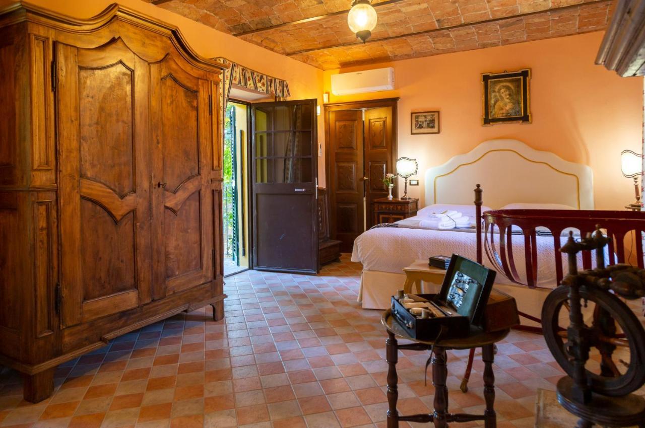 Palazzo Sismonda Bed & Breakfast Corneliano d'Alba Luaran gambar