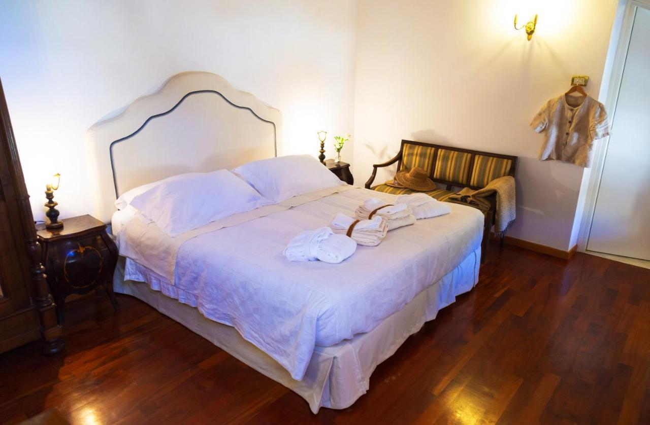 Palazzo Sismonda Bed & Breakfast Corneliano d'Alba Luaran gambar