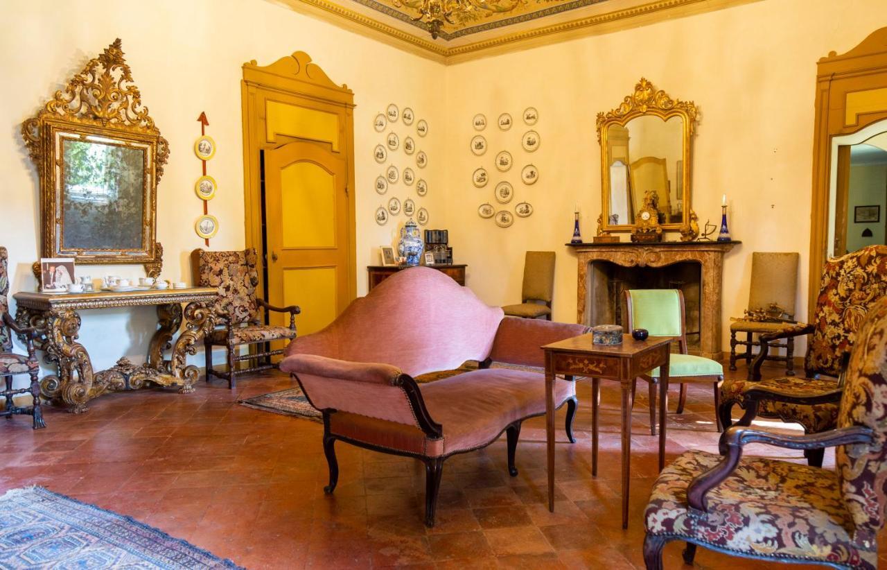 Palazzo Sismonda Bed & Breakfast Corneliano d'Alba Luaran gambar